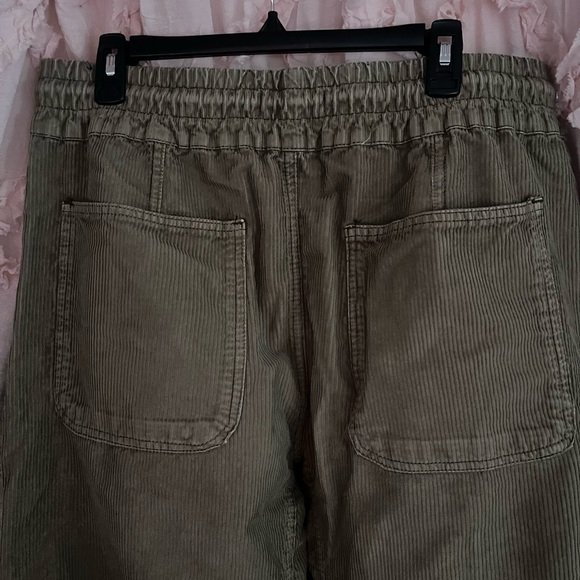 We The Free Green Cargo Pants slouchy fit, button fly, drawstring waist - Picture 7 of 8